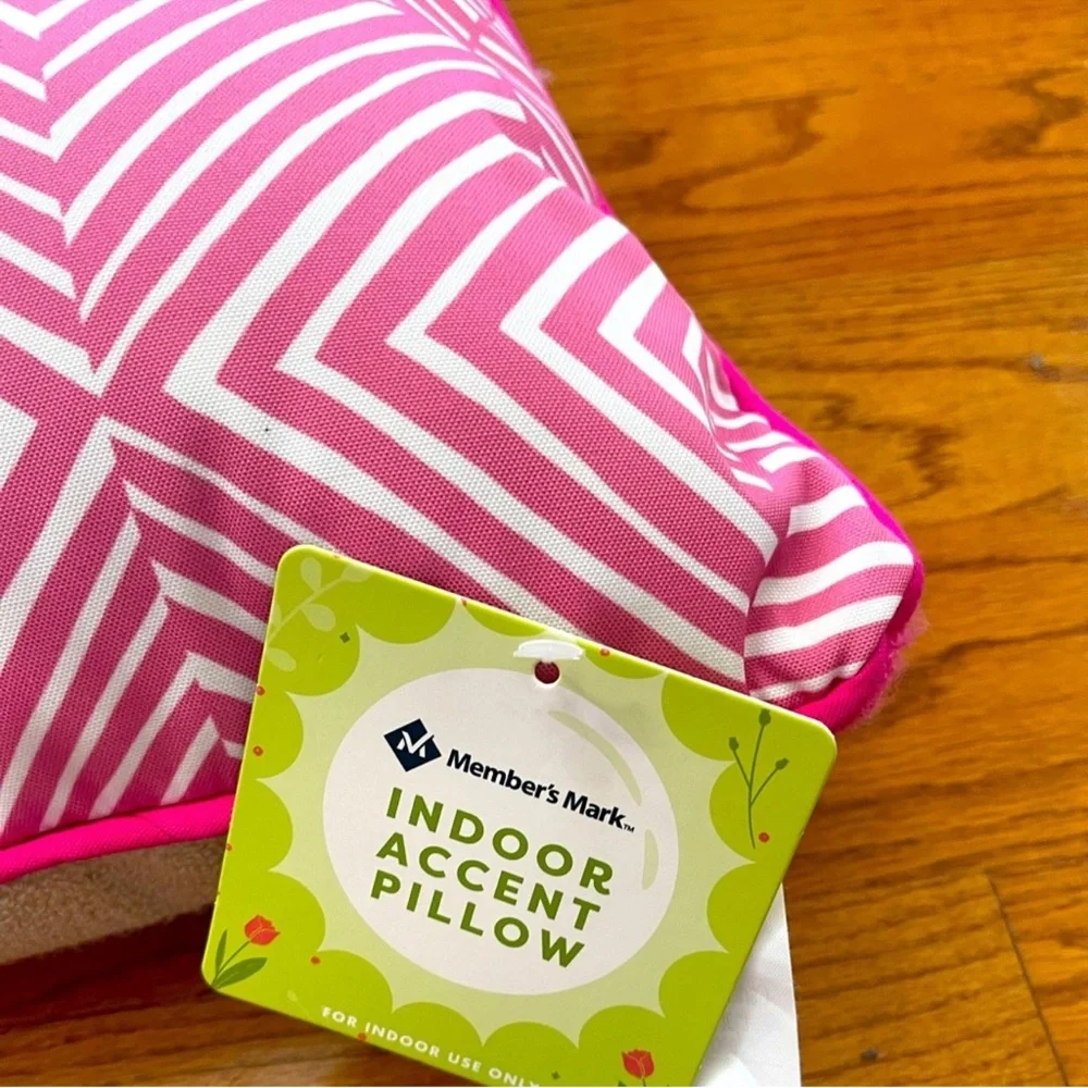 New! Member's Mark Indoor Accent Throw Pillow, 18